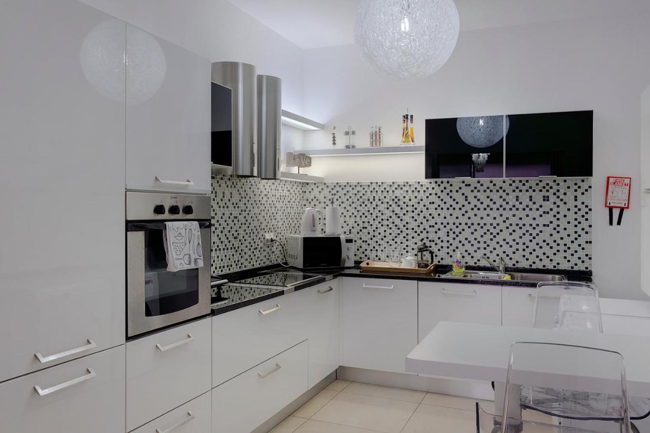 Luxury Apt With Side Seaviews And Pool, Best Location 슬리에마 외부 사진